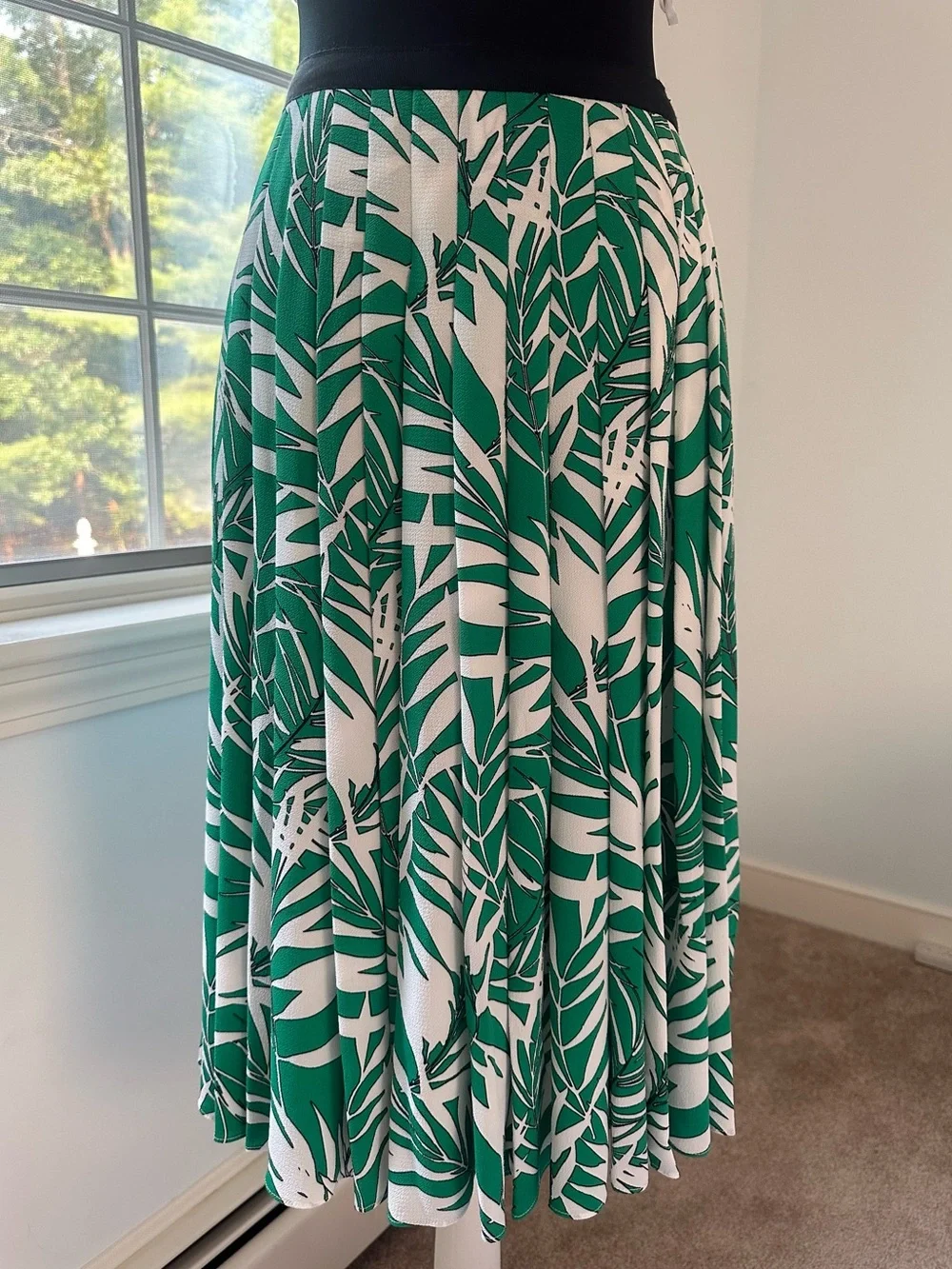 Talbots Resortwear Tropical Palm Leaf Pleated Midi Skirt Green White Size 2